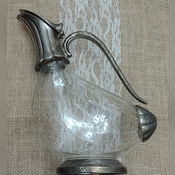 1940s wine decanter - Picture 1 of 5